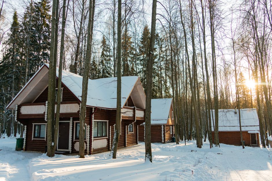 Budget UK Winter Cottage Breaks: 5 Ways to Stay Cosy