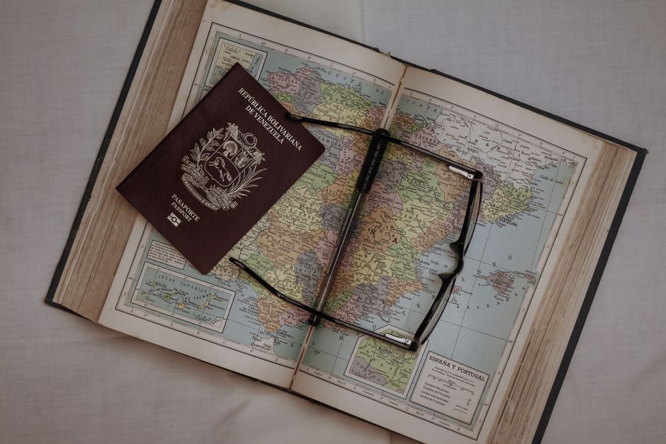 Travel Budget Apps That Lie to You (And 7 That Don’t)